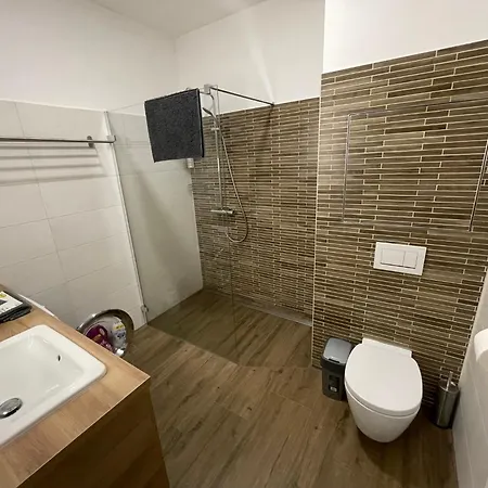 “u Nas V Podkrovi“ V Rezidenci Klostermann, 24 * Železná Ruda